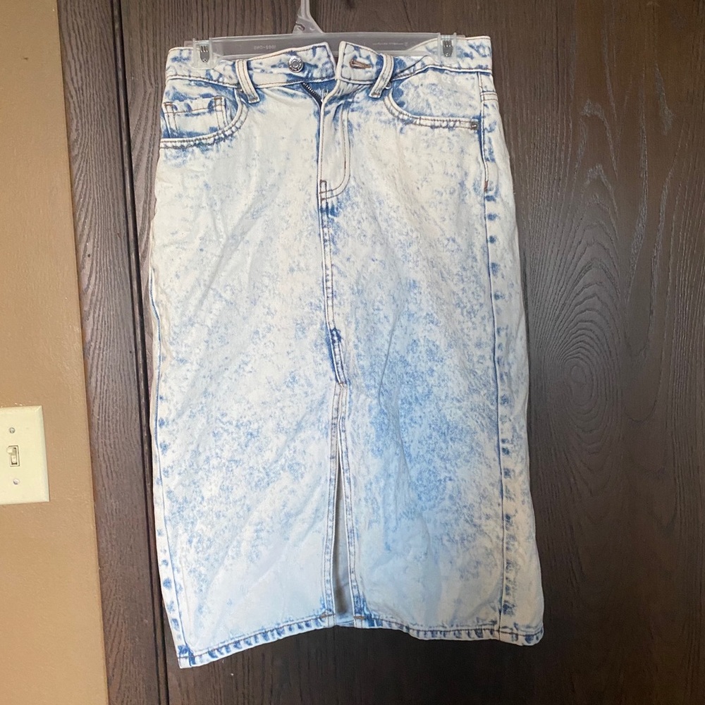 This beautiful Jean skirt!